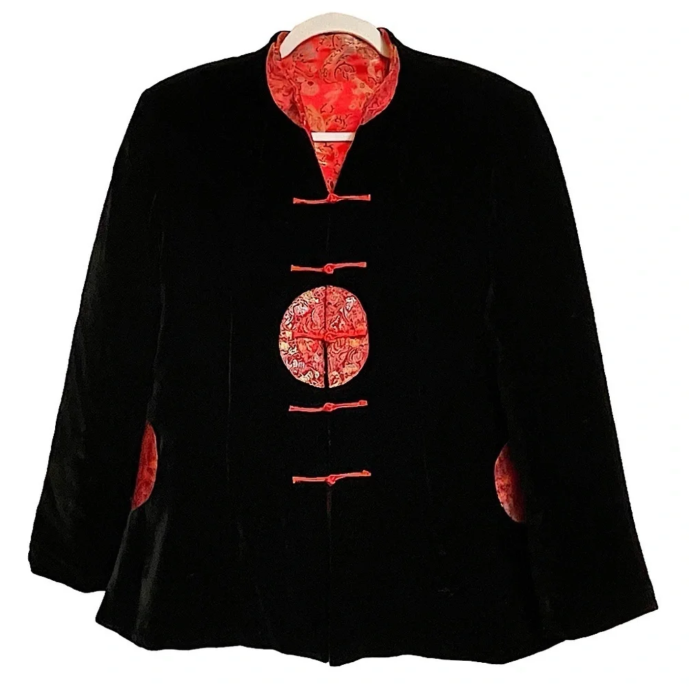 Beautiful Reversible Black Velvet to Red Asian Print Jacket Luxe Look Size M/L